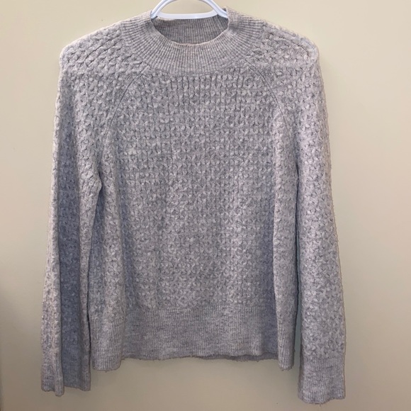 ✨3 for $20✨ Mock Neck Sweater - Picture 1 of 4